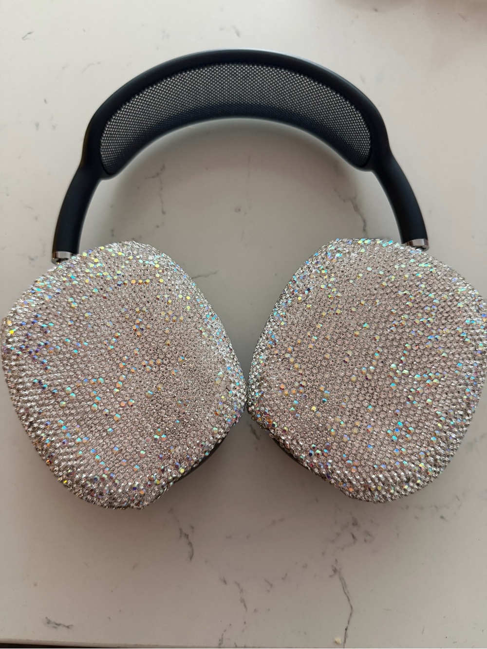 NWOT Apple Airmax Headphones Sparkly Rhinestone Ear Covers